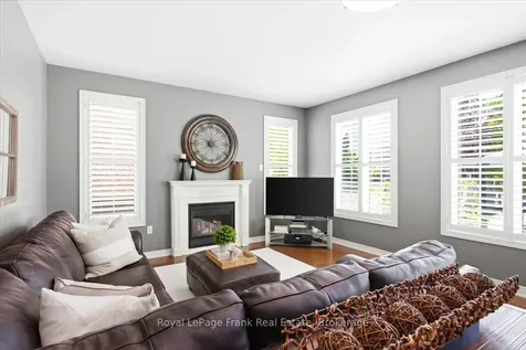 15 Jordan Court Whitby ON L1M 0A4