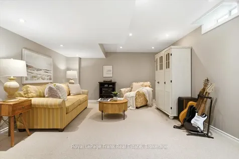 15 Jordan Court Whitby ON L1M 0A4