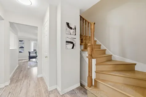 24 Summerlea Court Clarington ON L1E 1B5
