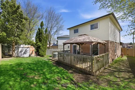 24 Summerlea Court Clarington ON L1E 1B5