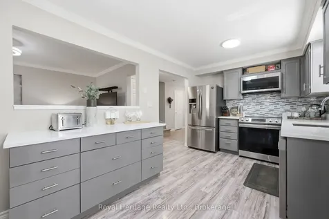 24 Summerlea Court Clarington ON L1E 1B5
