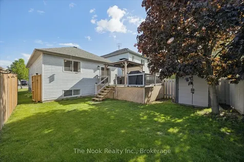 1000 Grandlea Court Oshawa ON L1K 2N1