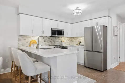 1000 Grandlea Court Oshawa ON L1K 2N1
