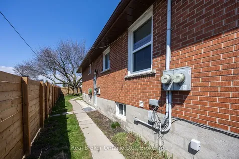 324 College Avenue Oshawa ON L1J 1S1