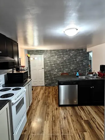 324 College Avenue Oshawa ON L1J 1S1