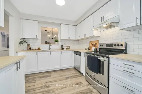 21 Birmingham Avenue Clarington ON L1C 4Z6