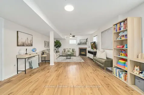21 Birmingham Avenue Clarington ON L1C 4Z6