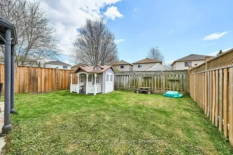 21 Birmingham Avenue Clarington ON L1C 4Z6