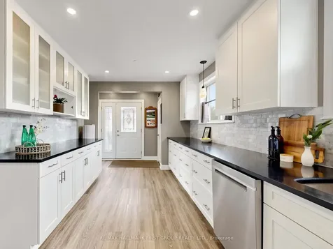 715 Lublin Avenue Pickering ON L1W 1Z1