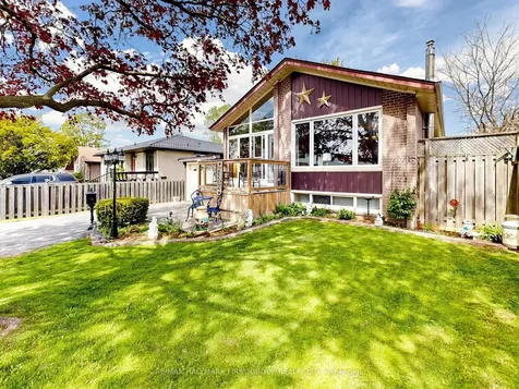 715 Lublin Avenue Pickering ON L1W 1Z1