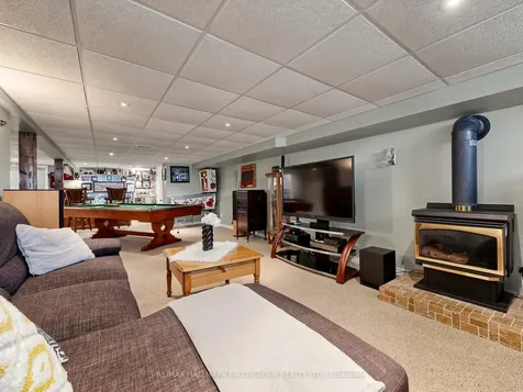 715 Lublin Avenue Pickering ON L1W 1Z1
