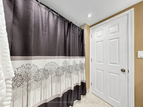 715 Lublin Avenue Pickering ON L1W 1Z1