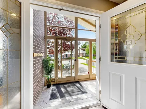 715 Lublin Avenue Pickering ON L1W 1Z1