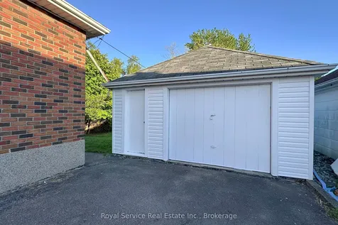 9 Jane Street Clarington ON L1C 1G2