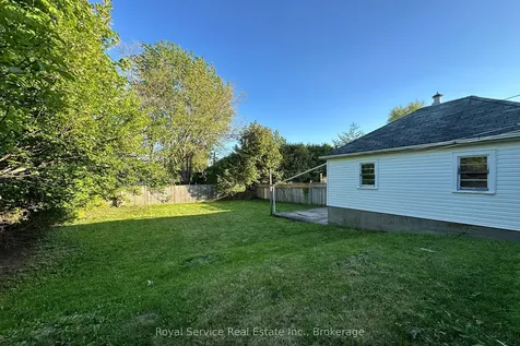 9 Jane Street Clarington ON L1C 1G2