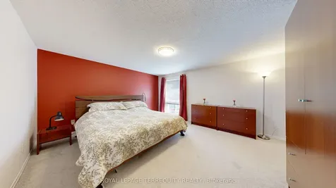 68 Phalen Crescent Toronto ON M1V 1Y6