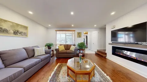 68 Phalen Crescent Toronto ON M1V 1Y6