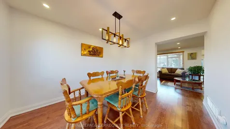 68 Phalen Crescent Toronto ON M1V 1Y6