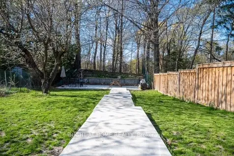 148 Glen Albert Drive Toronto ON M4B 1J3