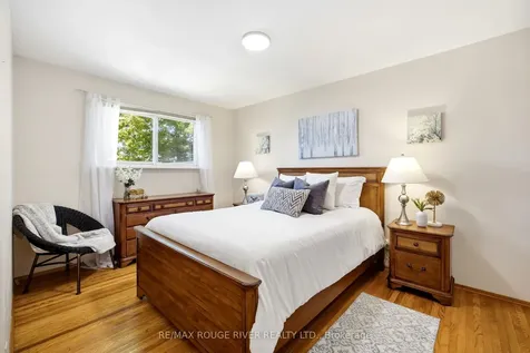 796 Batory Avenue Pickering ON L1W 2W3