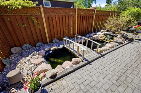 796 Batory Avenue Pickering ON L1W 2W3