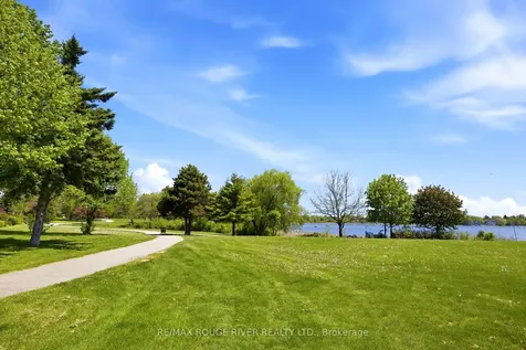 796 Batory Avenue Pickering ON L1W 2W3