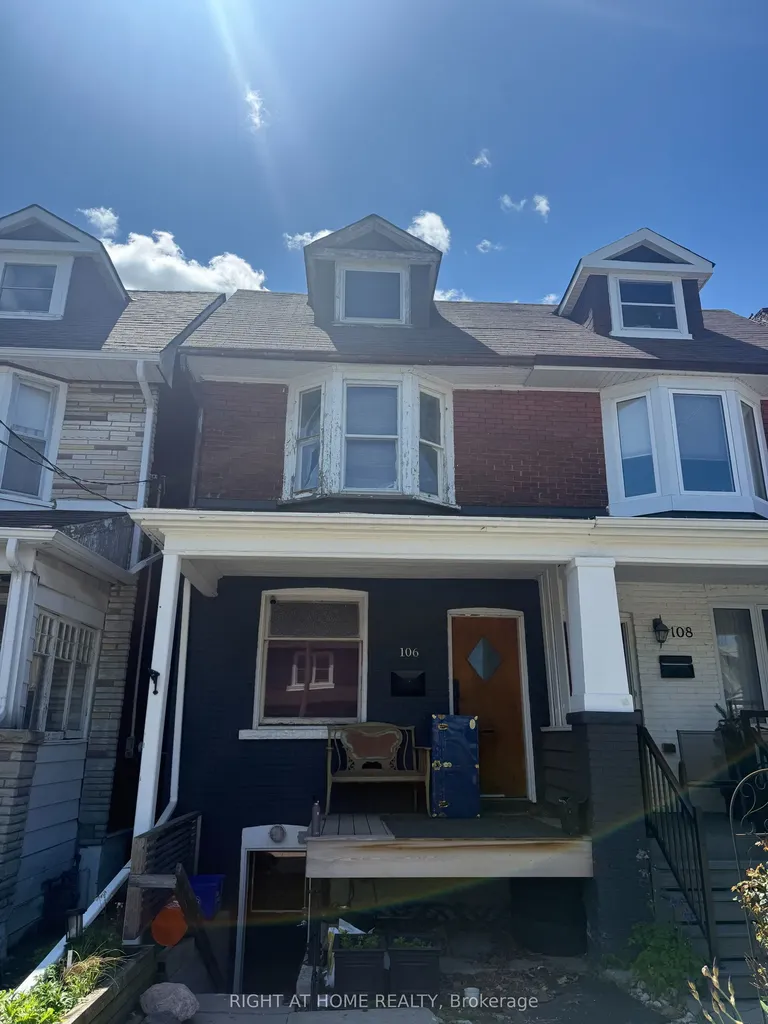 106 Donlands Avenue Toronto ON M4J 3P1