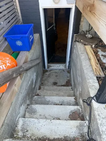 106 Donlands Avenue Toronto ON M4J 3P1