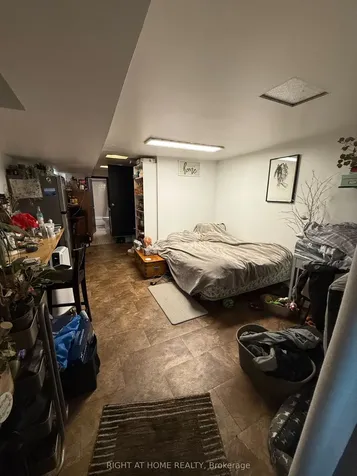 106 Donlands Avenue Toronto ON M4J 3P1