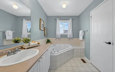 138 Point Hope Place Whitby ON L1N 9P9