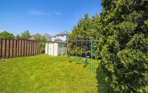 138 Point Hope Place Whitby ON L1N 9P9