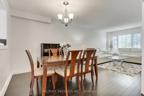 28 Palmer Drive Ajax ON L1S 5W8