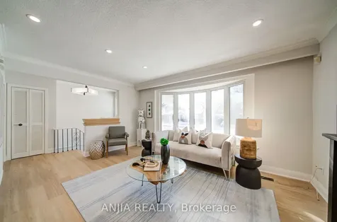 36 Birchard Street Toronto ON M1T 1Z2