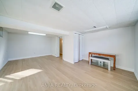 36 Birchard Street Toronto ON M1T 1Z2
