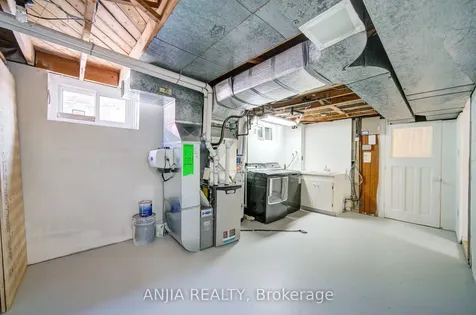 36 Birchard Street Toronto ON M1T 1Z2