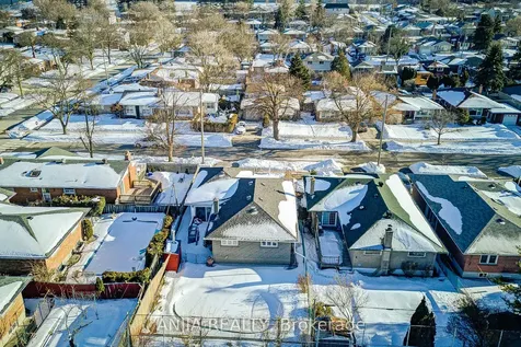 36 Birchard Street Toronto ON M1T 1Z2
