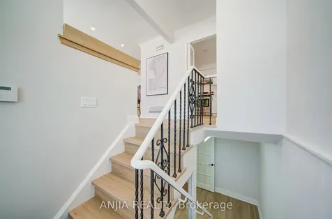 36 Birchard Street Toronto ON M1T 1Z2