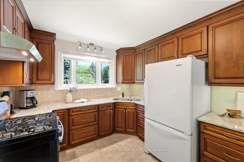 104 Marwin Road Ajax ON L1S 6J5