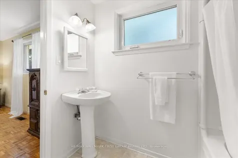 104 Marwin Road Ajax ON L1S 6J5
