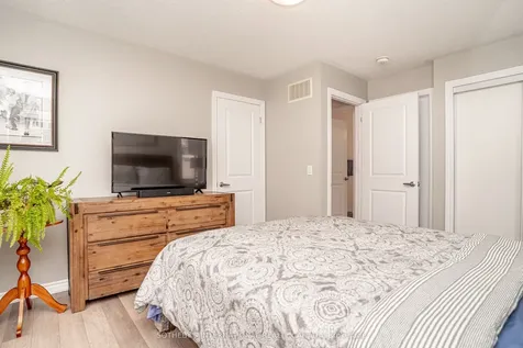 2500 Hill Rise Court Oshawa ON L1L 0M6