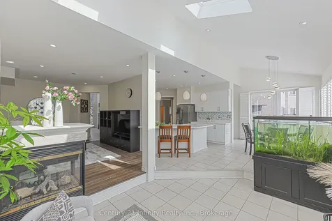 59 Splendor Drive Whitby ON L1P 1X5