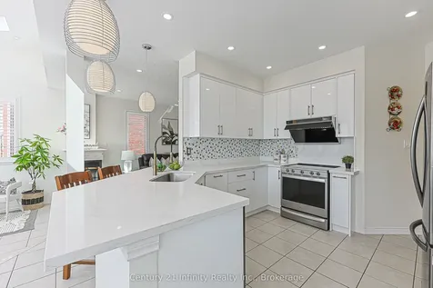 59 Splendor Drive Whitby ON L1P 1X5
