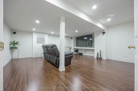 59 Splendor Drive Whitby ON L1P 1X5