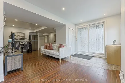 59 Splendor Drive Whitby ON L1P 1X5