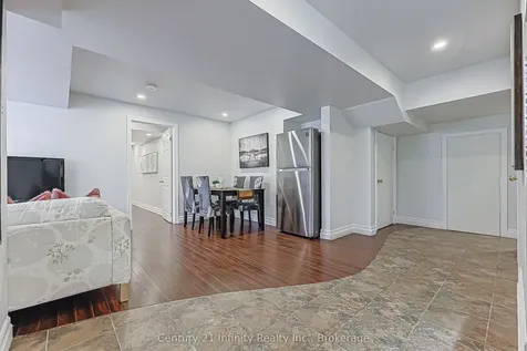 59 Splendor Drive Whitby ON L1P 1X5