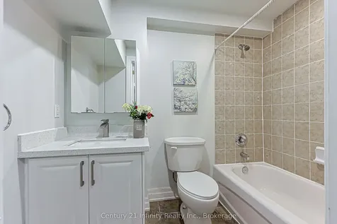 59 Splendor Drive Whitby ON L1P 1X5