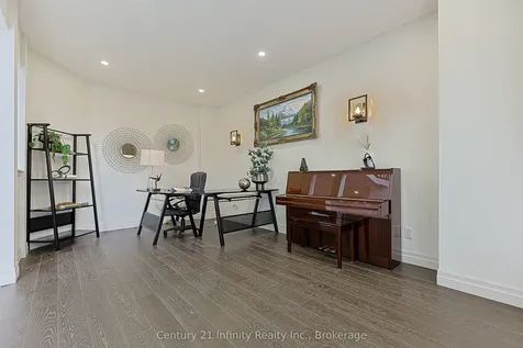 59 Splendor Drive Whitby ON L1P 1X5