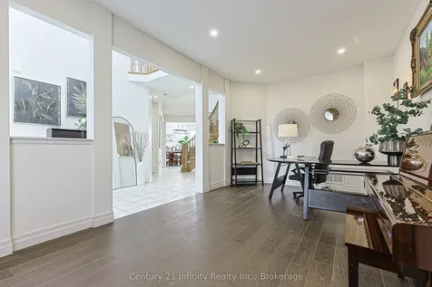 59 Splendor Drive Whitby ON L1P 1X5
