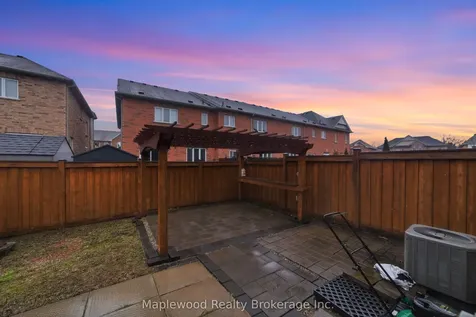 1712 Carousel Drive Pickering ON L1X 0C1