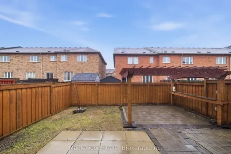 1712 Carousel Drive Pickering ON L1X 0C1